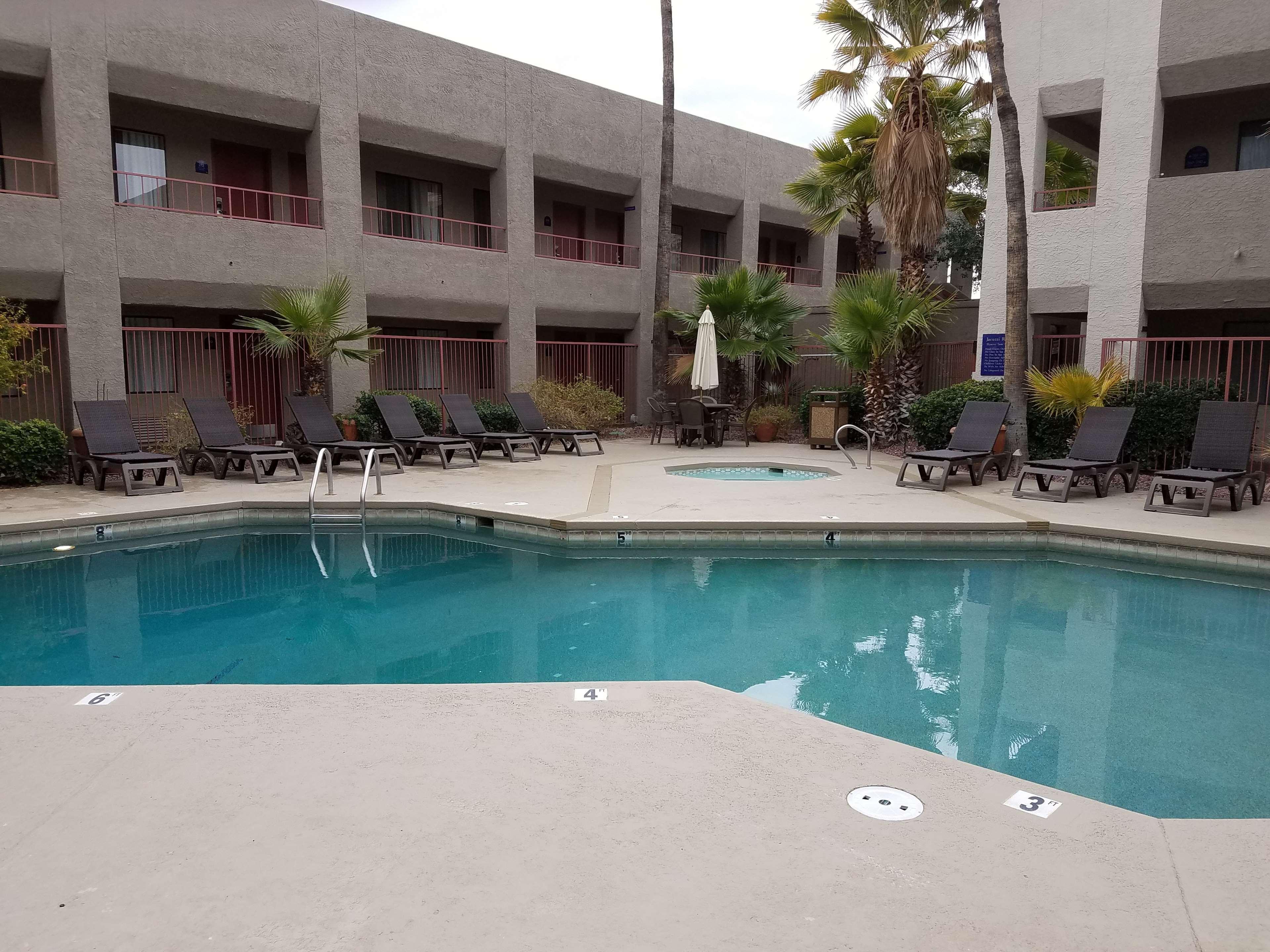 Best Western Innsuites Tucson Foothills Hotel & Suites Dış mekan fotoğraf
